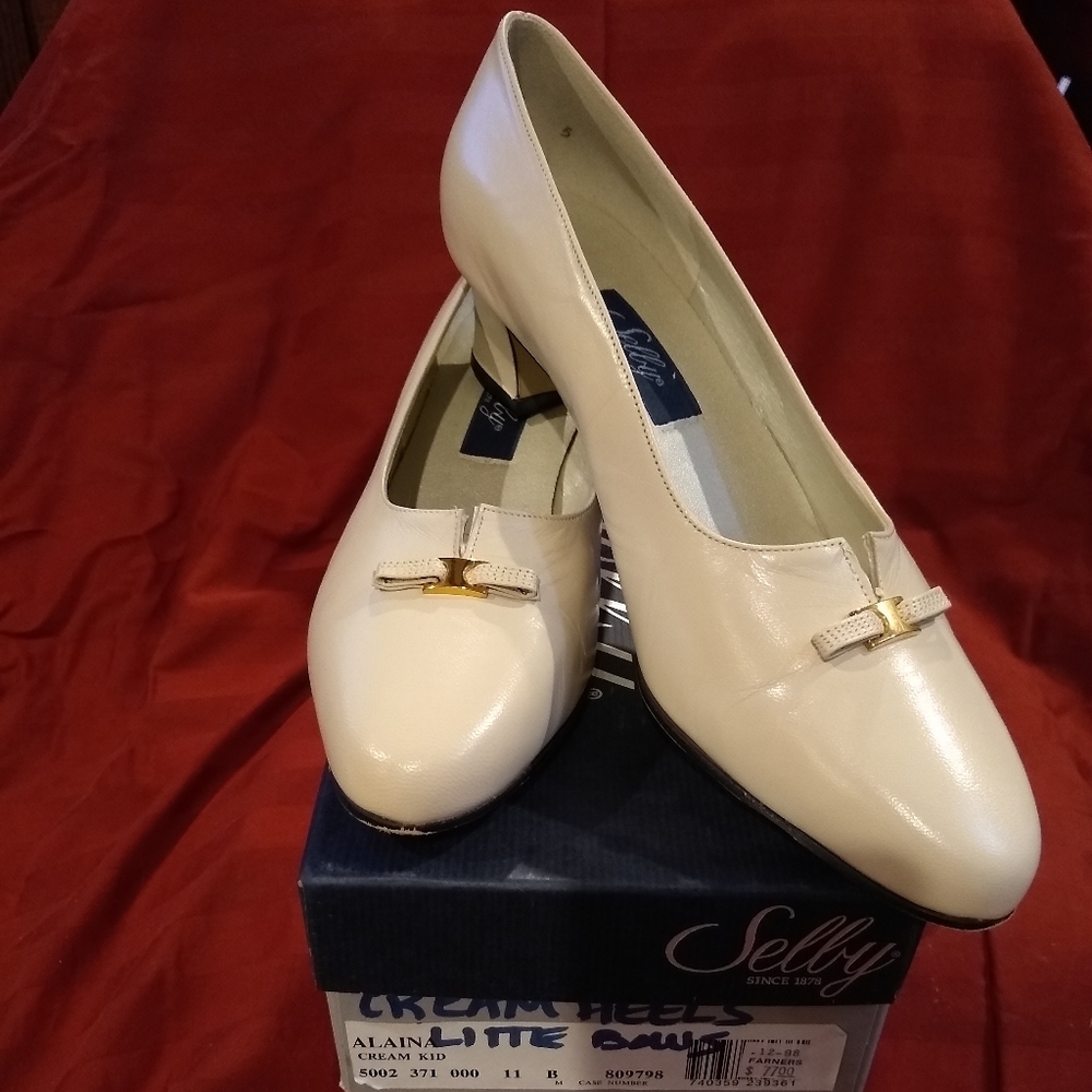 Vintage Creame Selby Heels